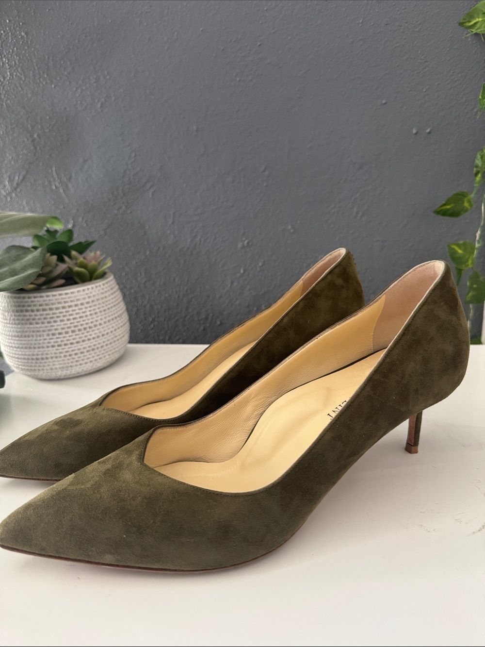 Sarah Flint Perfect Pump in Olive Twist Suede Sz 41